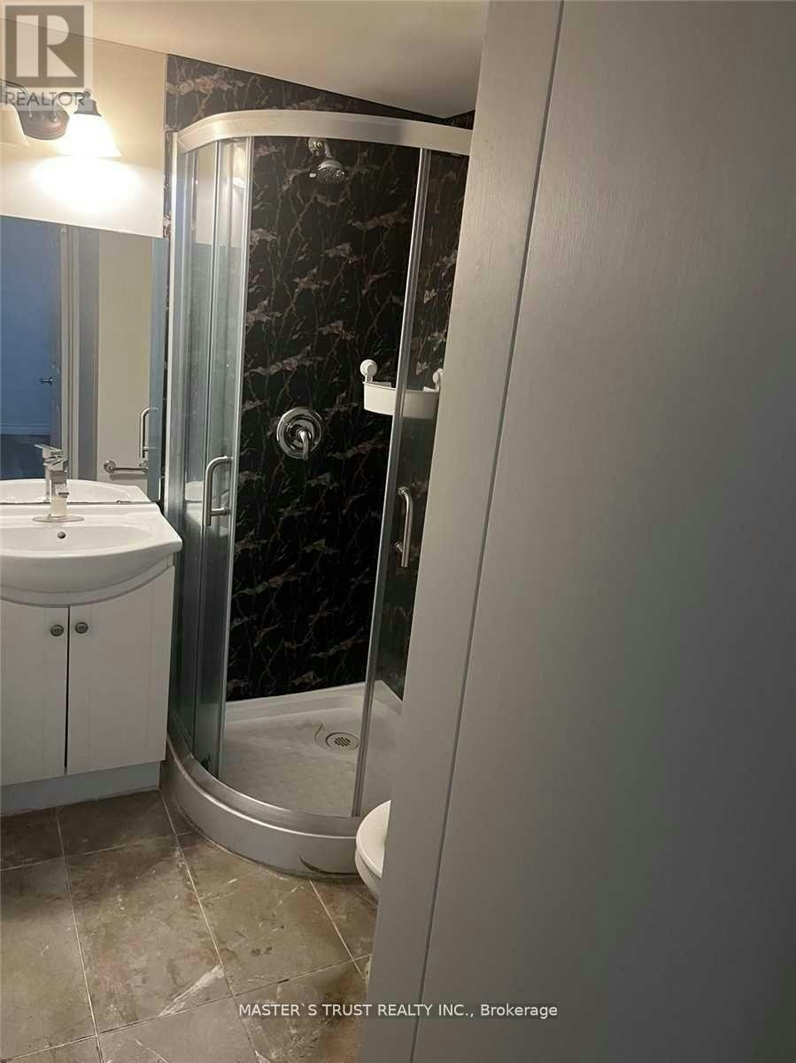 BSMT-1 Winlock Park, Toronto, ON, M2M 1Z1 - 6