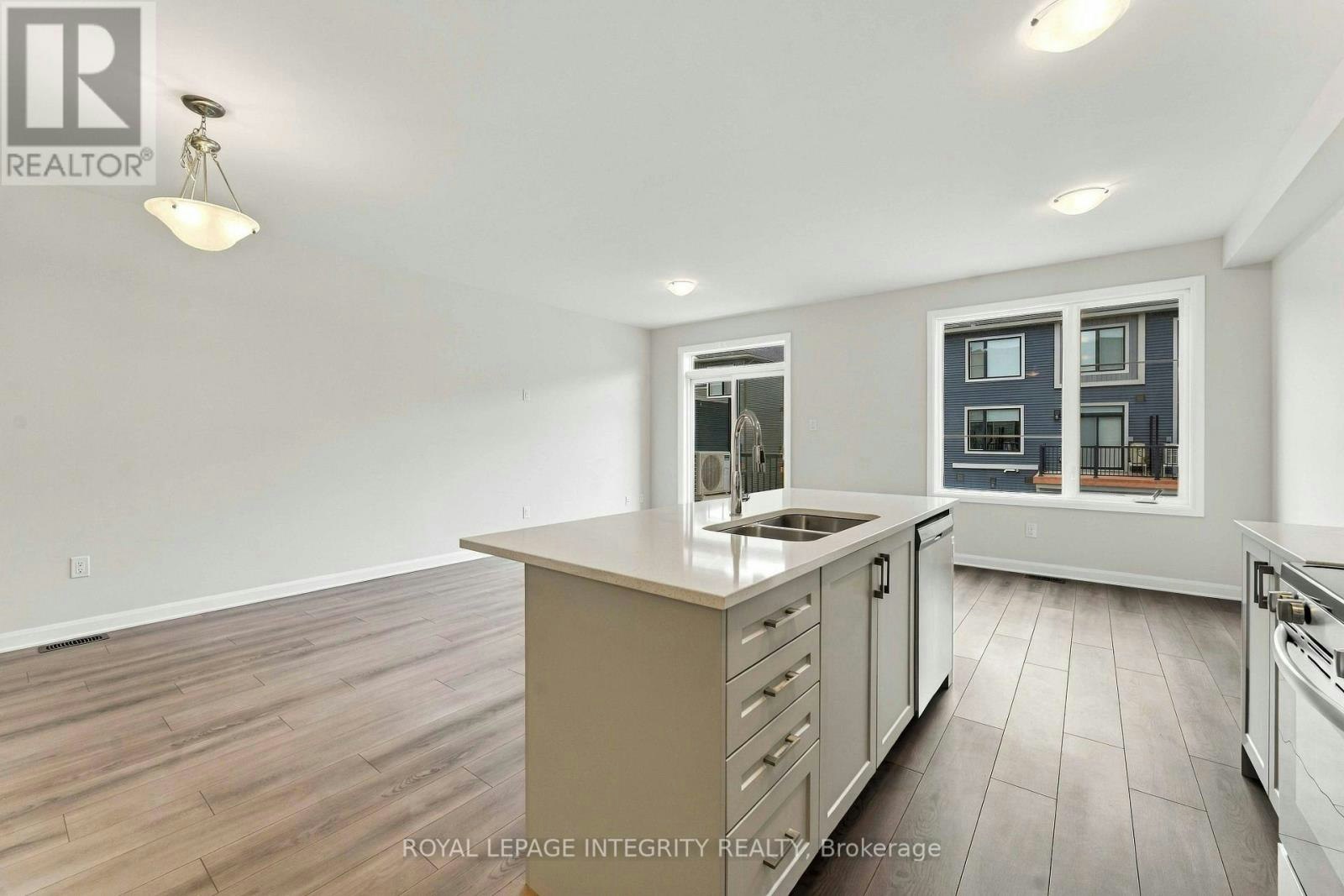 514 Woodlily Private, Ottawa, ON, K2T 0S6 - 6
