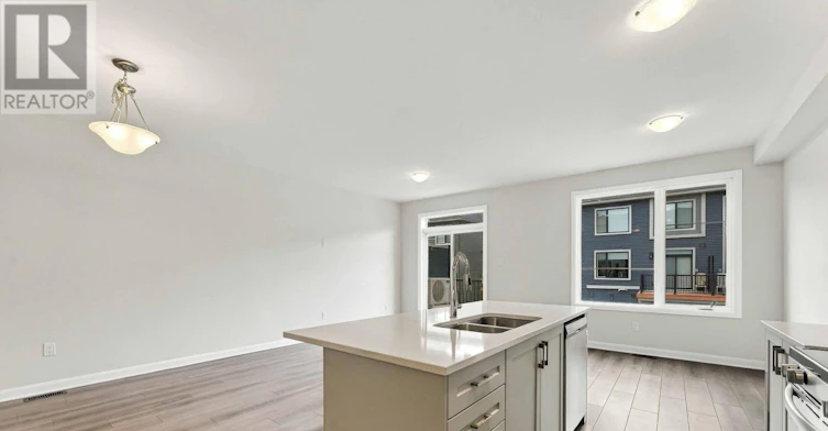 514 Woodlily Private, Ottawa, ON, K2T 0S6 - 6