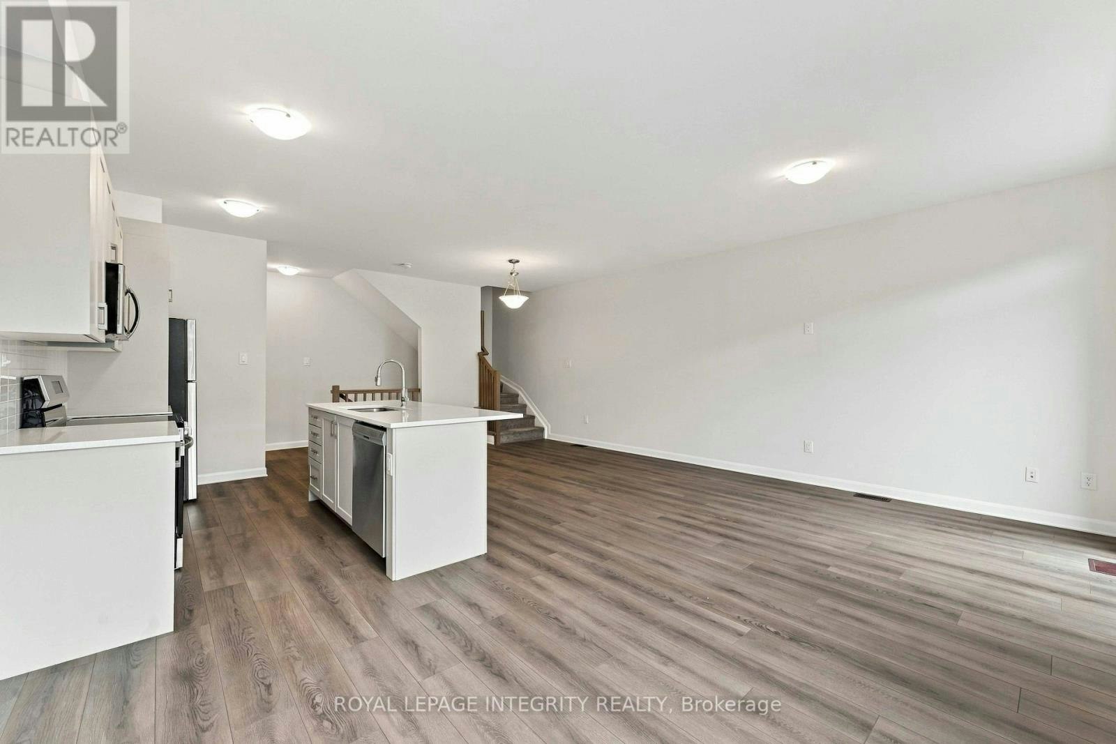 514 Woodlily Private, Ottawa, ON, K2T 0S6 - 12