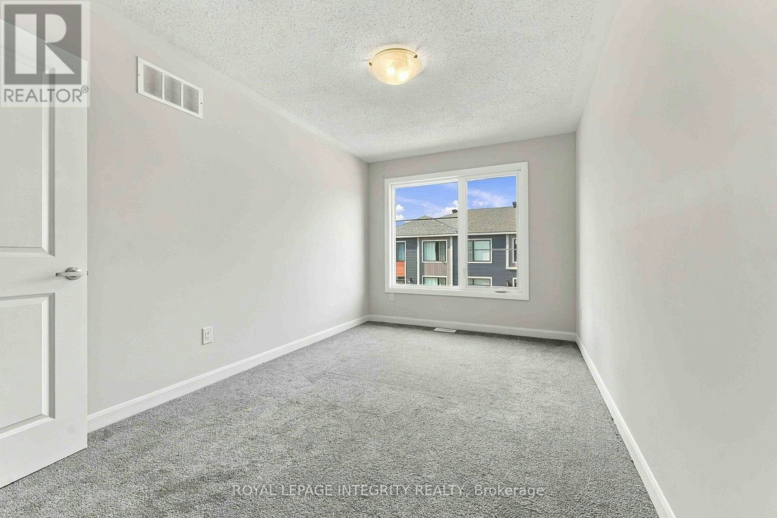 514 Woodlily Private, Ottawa, ON, K2T 0S6 - 15