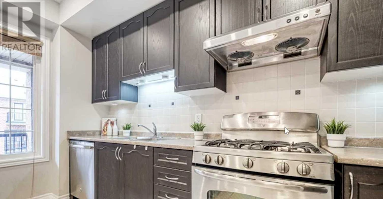 99 Battista Perri Drive, Markham, ON, L6E 0R6 - 4