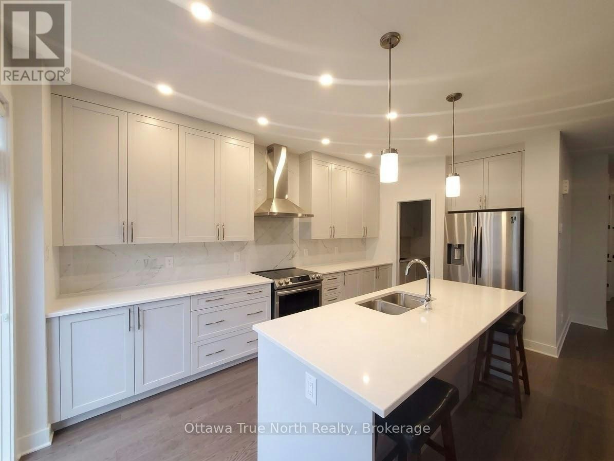 1054 Eider Street, Ottawa, ON, K4M 0P4 - 8