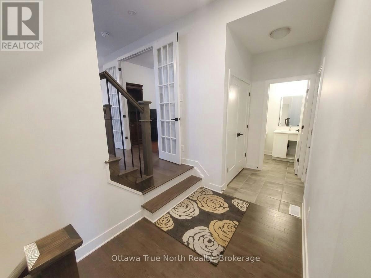 1054 Eider Street, Ottawa, ON, K4M 0P4 - 4