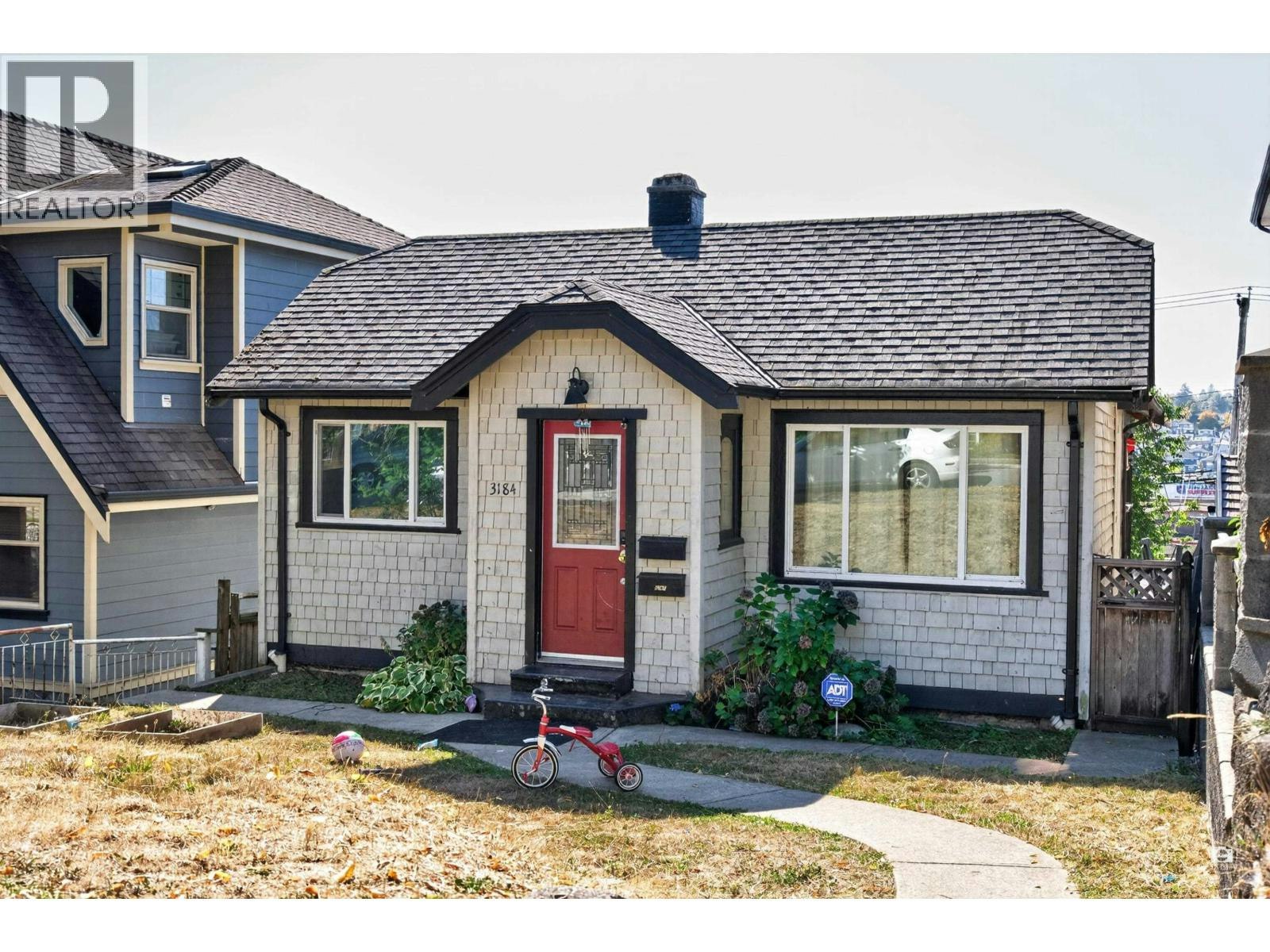 3184 E 8th Avenue, Vancouver, BC, V5M 1X6