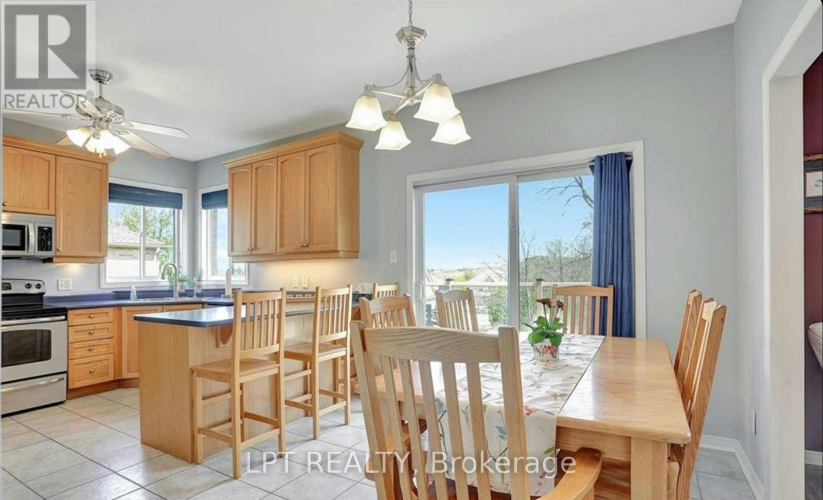 32 Apple Ridge Drive W, Kitchener, ON, N2P 2S2 - 9