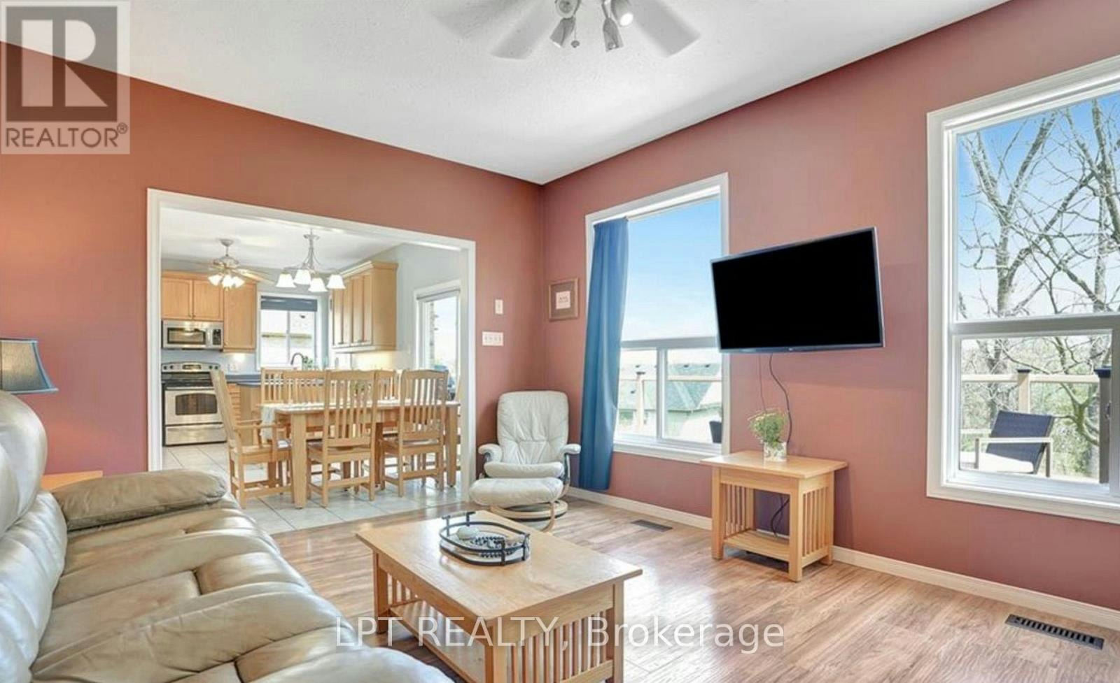 32 Apple Ridge Drive W, Kitchener, ON, N2P 2S2 - 10