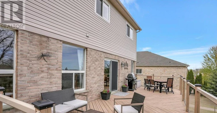 32 Apple Ridge Drive W, Kitchener, ON, N2P 2S2 - 21