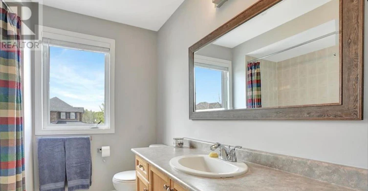 32 Apple Ridge Drive W, Kitchener, ON, N2P 2S2 - 18