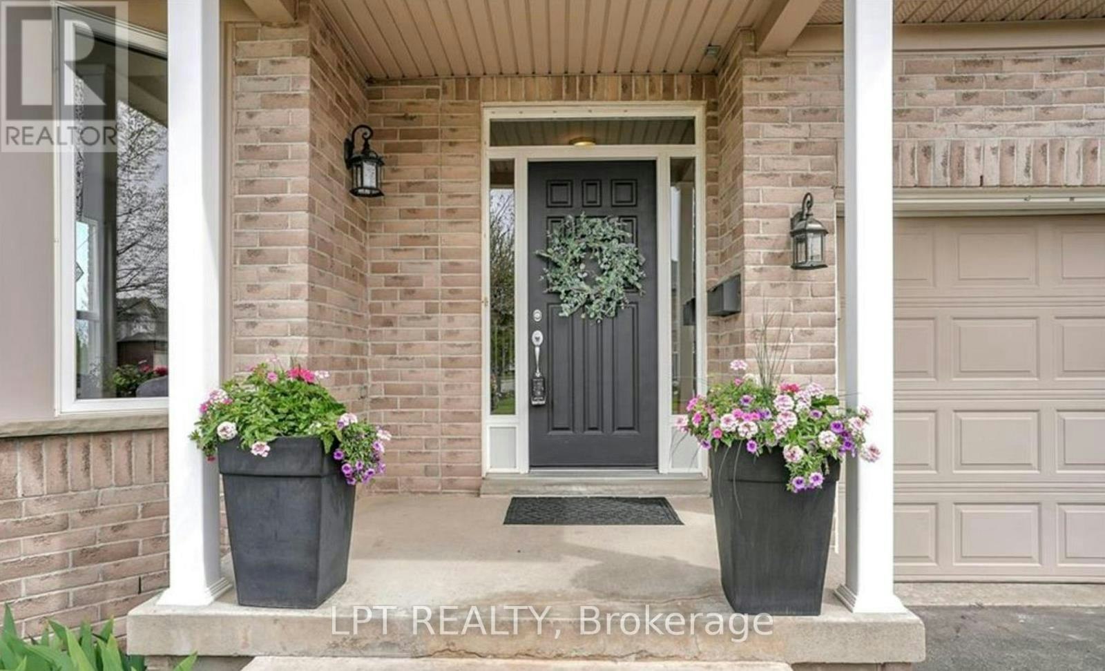32 Apple Ridge Drive W, Kitchener, ON, N2P 2S2 - 3