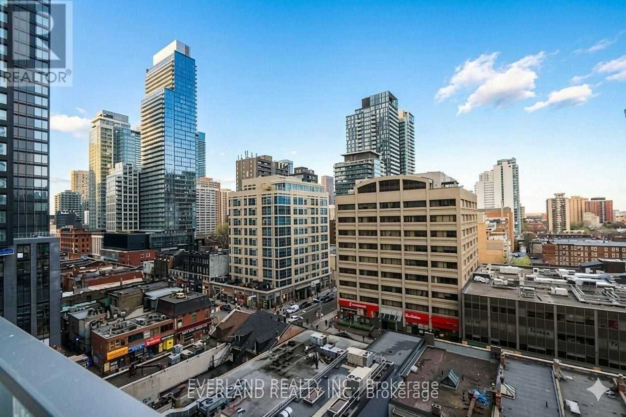 703-11 Wellesley Street W, Toronto, ON, M4Y 1E8 - 17