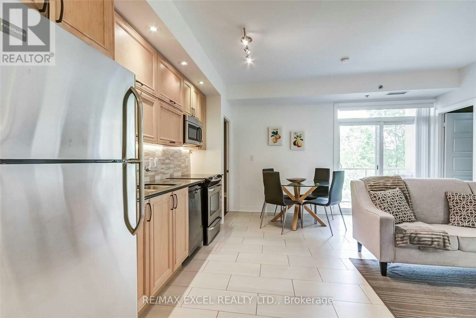 241-28 Prince Regent Street, Markham, ON, L6C 0V5 - 4