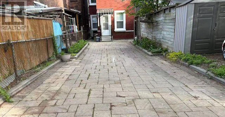 2ND & 3RD FLOORS-1320 Dundas Street E, Toronto, ON, M4M 1S6 - 6