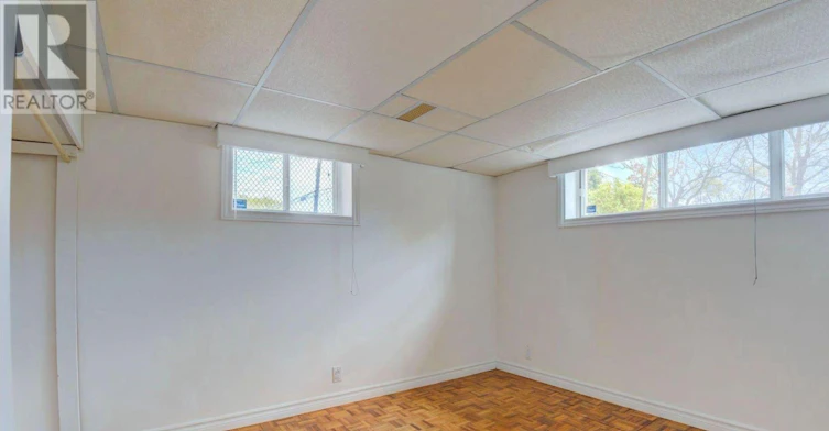 24 Ivanhoe Court, Toronto, ON, M1R 3G9 - 17