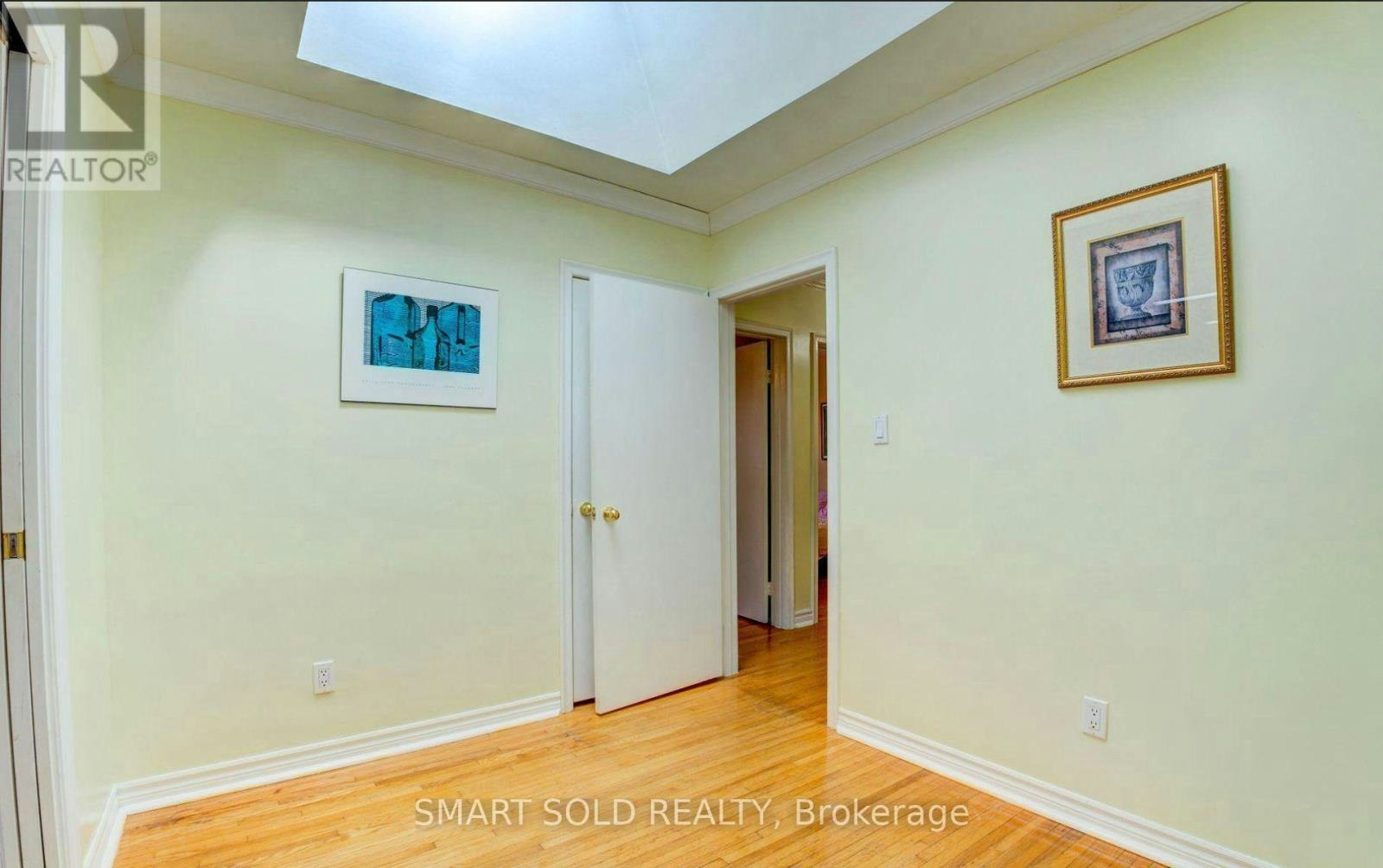 24 Ivanhoe Court, Toronto, ON, M1R 3G9 - 12