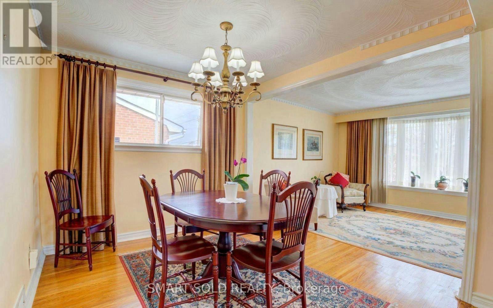 24 Ivanhoe Court, Toronto, ON, M1R 3G9 - 7