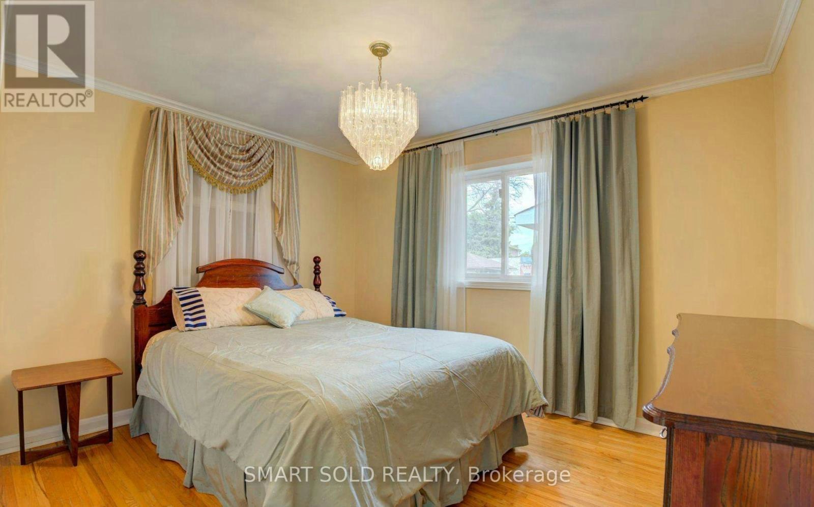 24 Ivanhoe Court, Toronto, ON, M1R 3G9 - 9