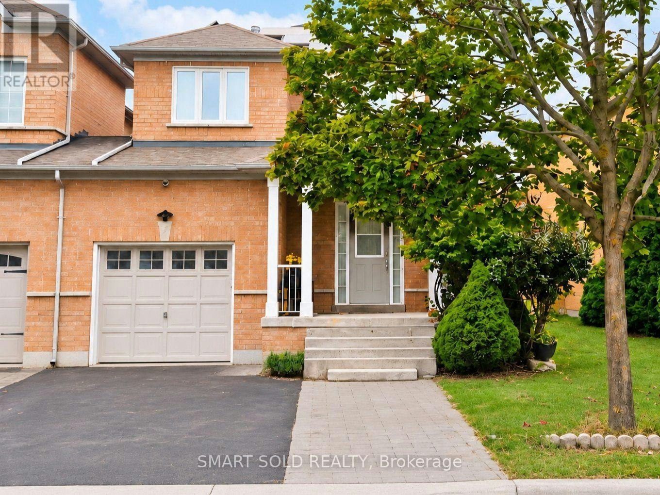 75 Rideau Drive, Richmond Hill, ON, L4B 4P1