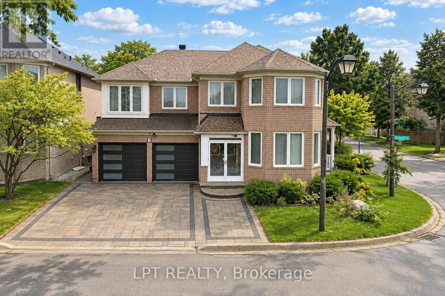 1 Saxony Drive, Markham, ON, L6C 2B2