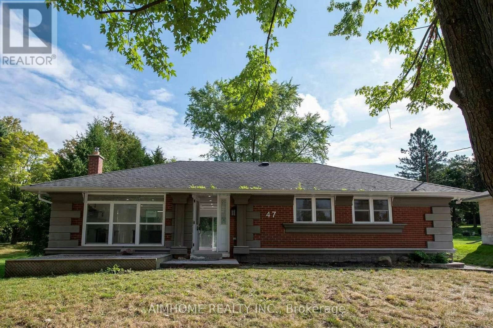 47 Belfry Drive, Newmarket, ON, L3Y 3E9