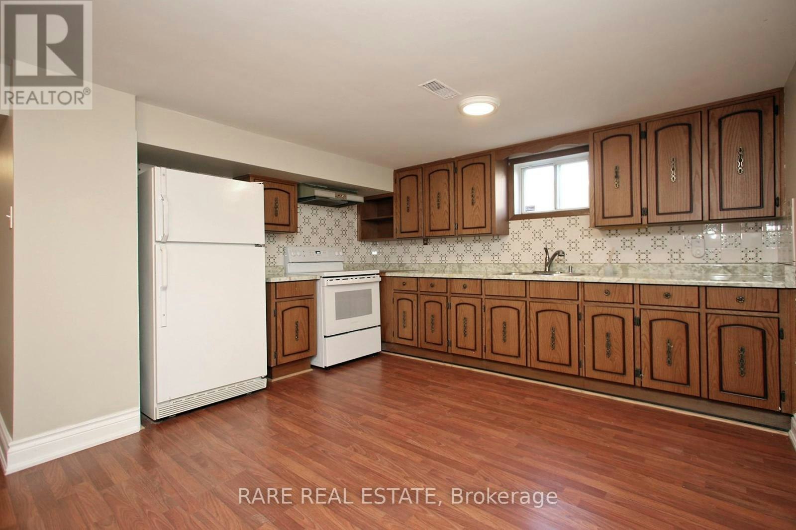 BSMT-238 Gary Drive, Toronto, ON, M9N 2M8 - 9