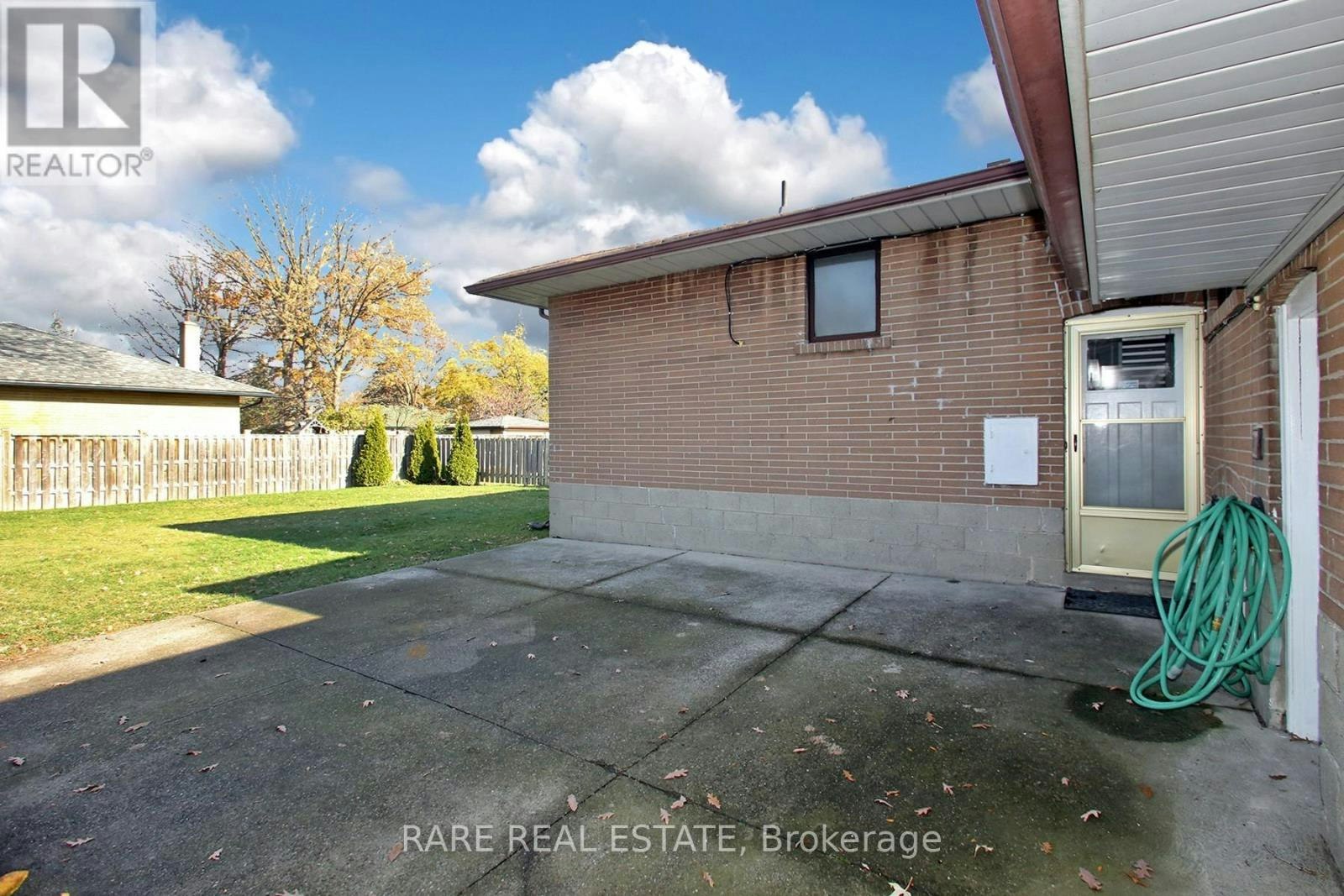 BSMT-238 Gary Drive, Toronto, ON, M9N 2M8 - 3