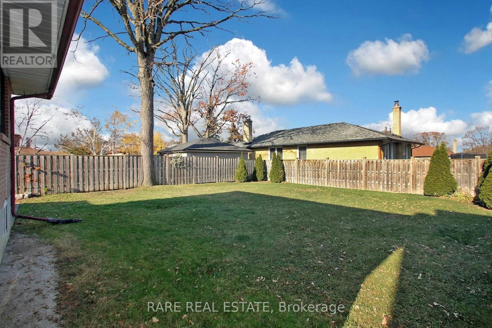 BSMT-238 Gary Drive, Toronto, ON, M9N 2M8 - 22