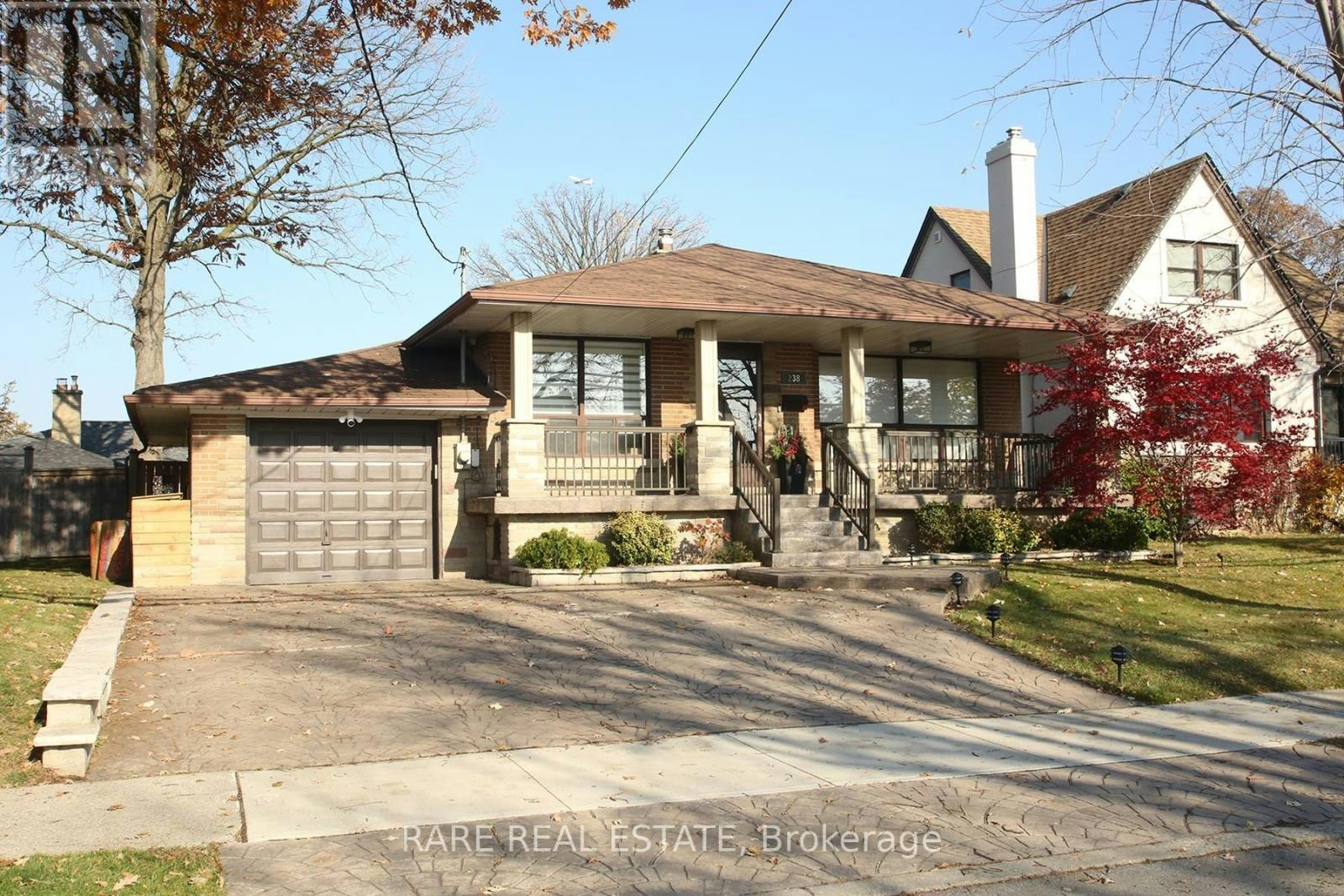 BSMT-238 Gary Drive, Toronto, ON, M9N 2M8 - 2