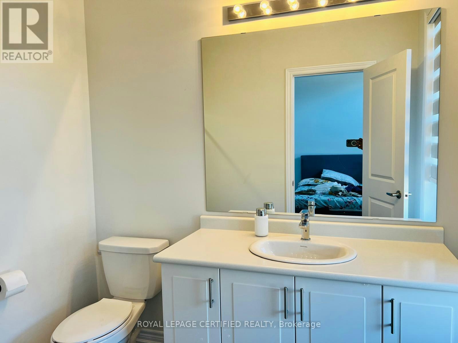 23 Charing Cross Gate, Oakville, ON, L6H 0V7 - 20