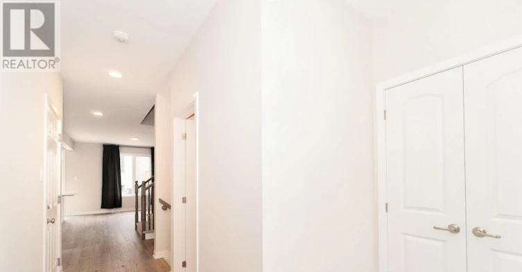 258 Catnip Crescent, Ottawa, ON, K2W 0P6 - 2