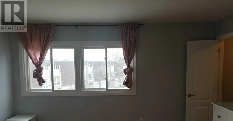 15-653 Village Parkway, Markham, ON, L3R 2G8 - 9