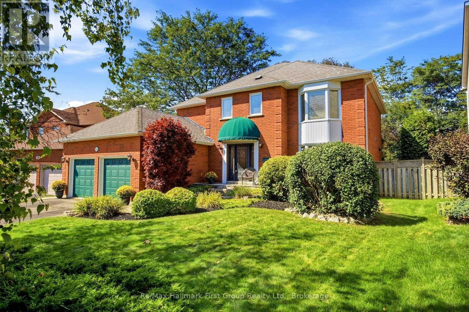41 Bancroft Crescent, Whitby, ON, L1R 2J4