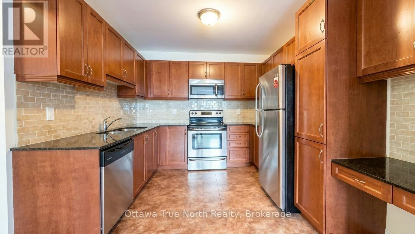 305 Menorca Drive, Ottawa, ON, K2S 0M1 - 8