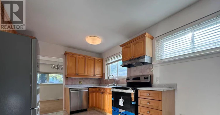 16 Trailside Drive, Toronto, ON, M2J 2C9 - 4