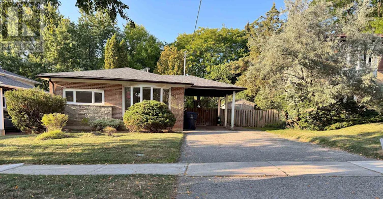 16 Trailside Drive, Toronto, ON, M2J 2C9