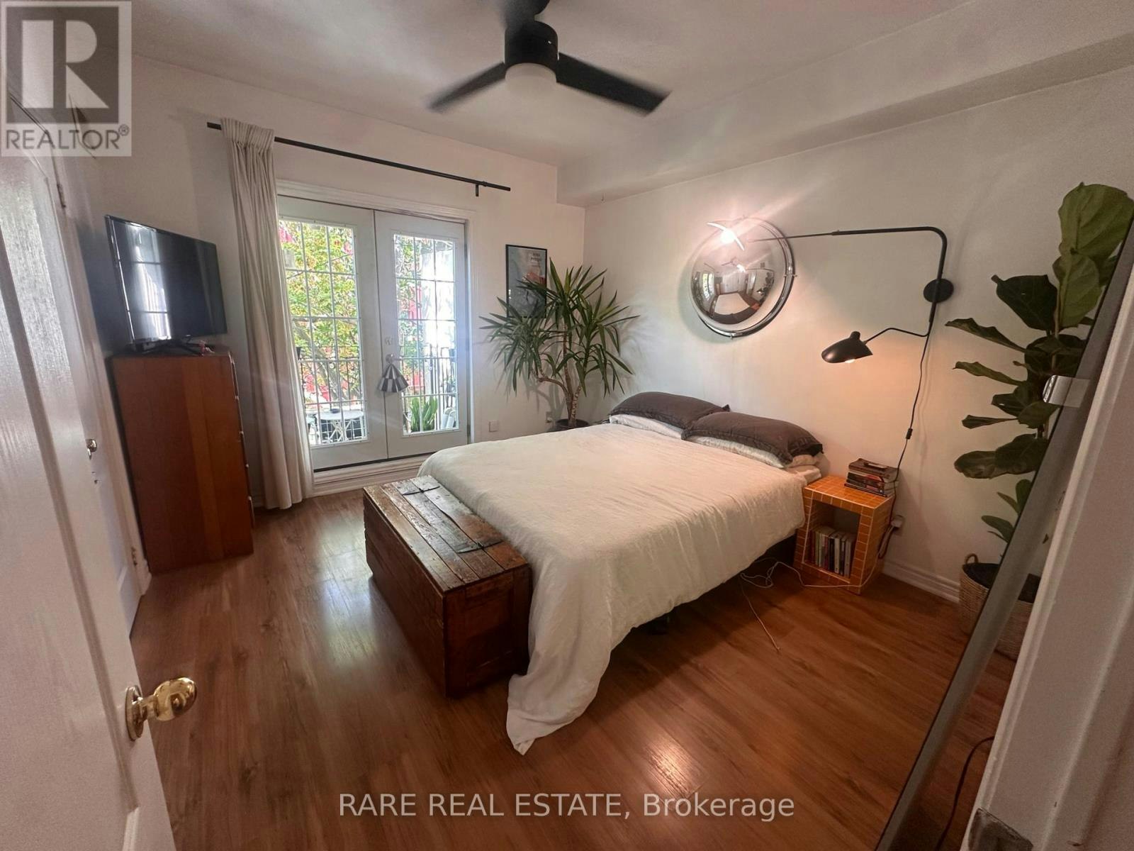 3-198 Augusta Avenue, Toronto, ON, M5T 2L6 - 3