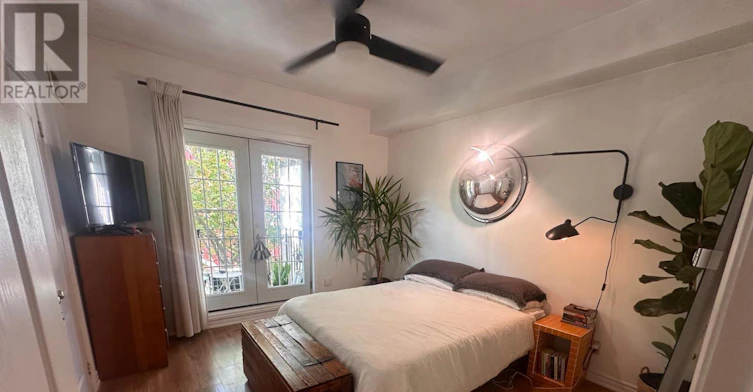 3-198 Augusta Avenue, Toronto, ON, M5T 2L6 - 3