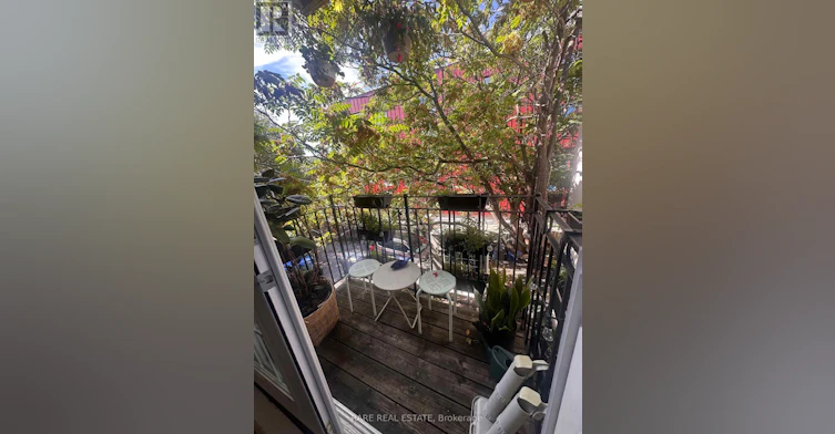 3-198 Augusta Avenue, Toronto, ON, M5T 2L6 - 4