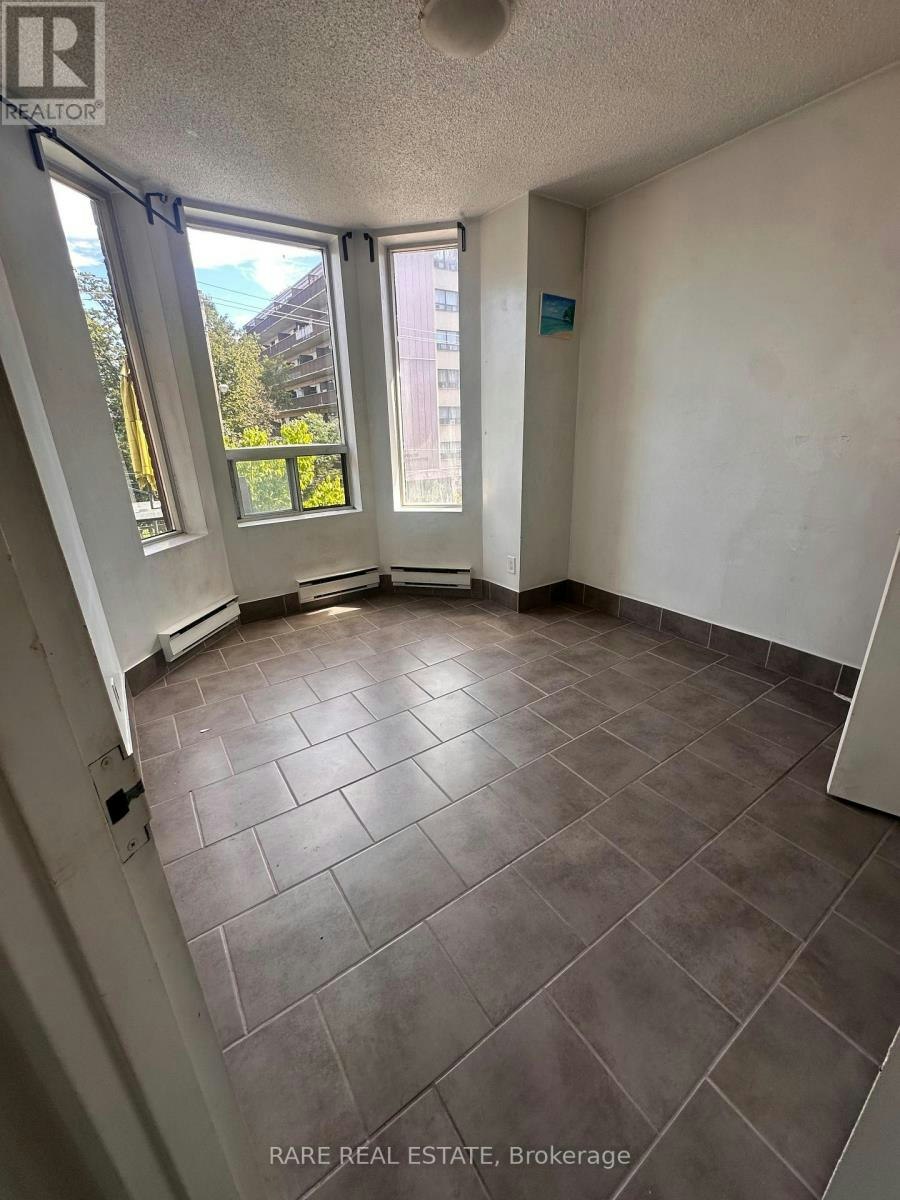 5-120 Spencer Avenue, Toronto, ON, M6K 2J6 - 2
