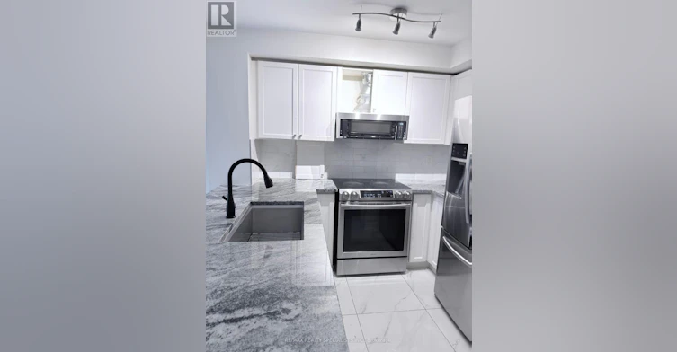 17-3250 Bentley Drive, Mississauga, ON, L5M 0P7