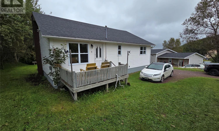 3 Hynes Road