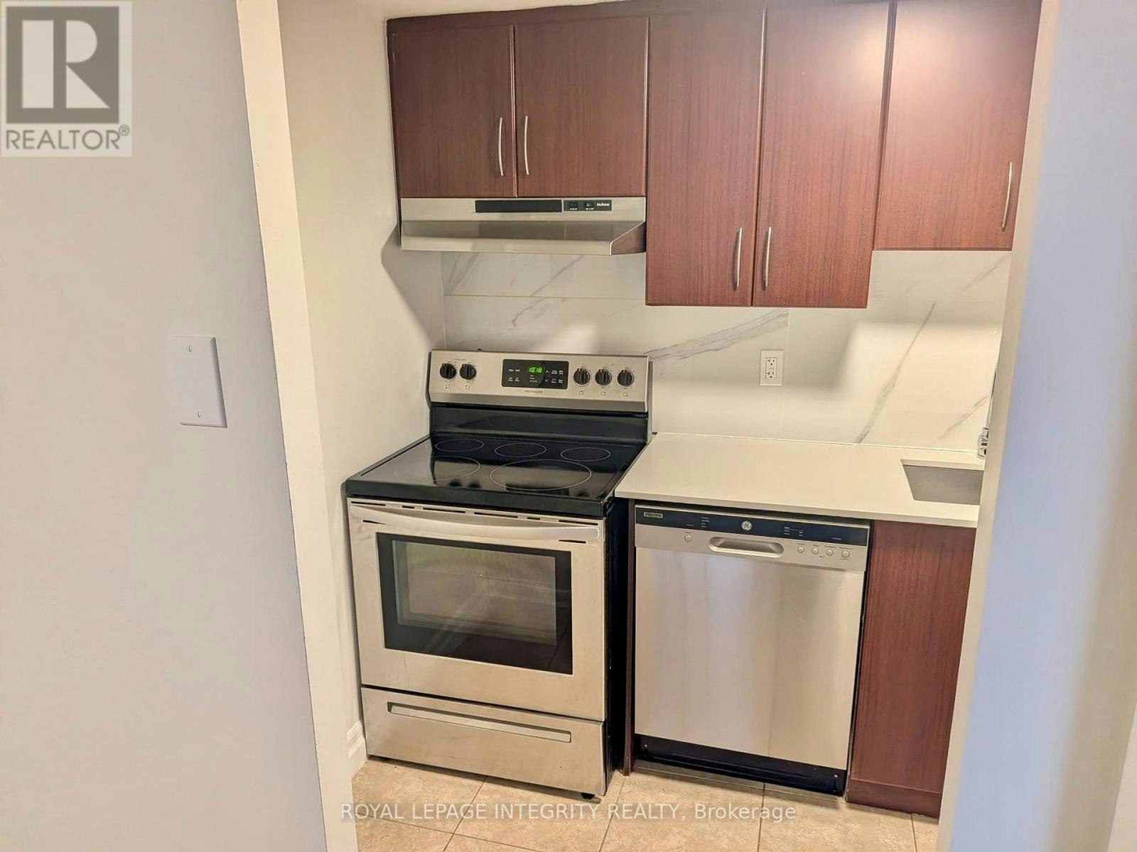 211-435 Albert Street, Ottawa, ON, K1R 7X4 - 12