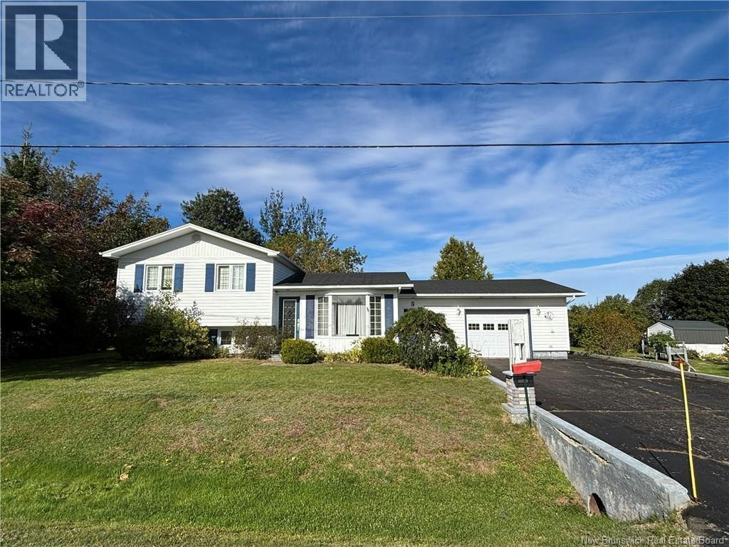 28 Carr Street, Belledune, NB, E8G 1Y6