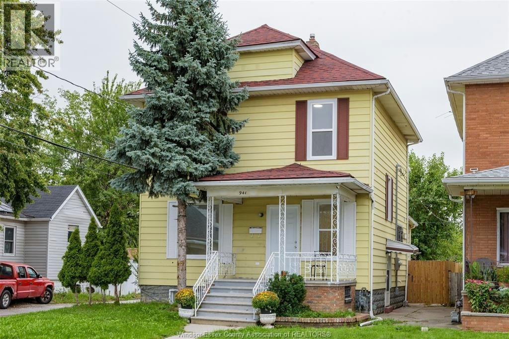 941 Cataraqui, Windsor, ON, N9A 3P7