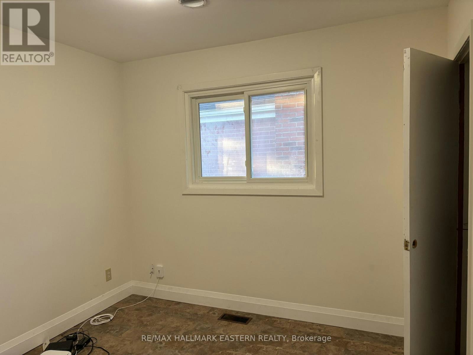 893 Ford Street, Peterborough, ON, K9J 5V2 - 8