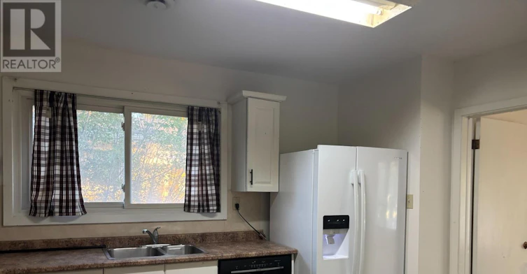 893 Ford Street, Peterborough, ON, K9J 5V2 - 4