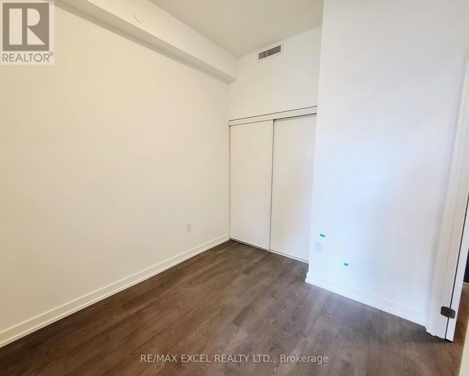 N323-7 Golden Lion Heights, Toronto, ON, M2M 4E7 - 7