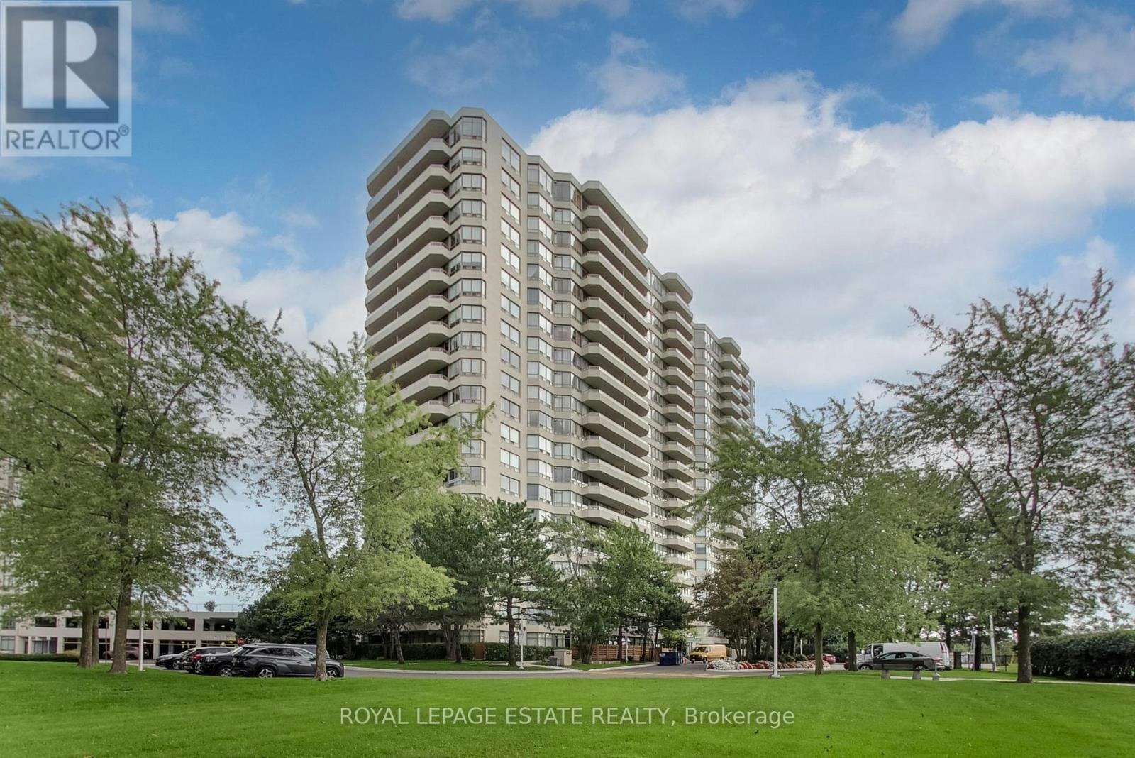1989-1 Greystone Walk Drive, Toronto, ON, M1K 5J3