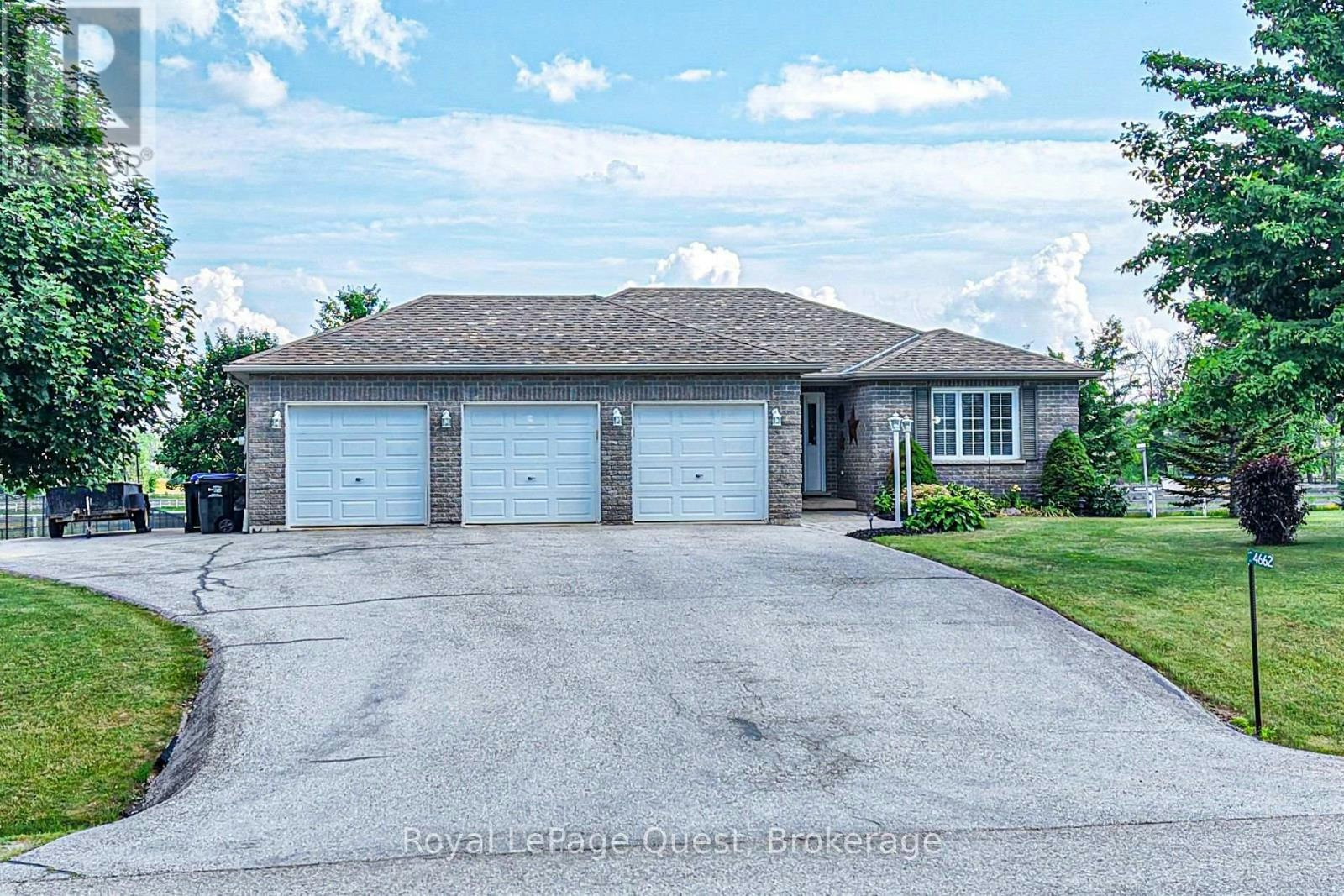 4662 Zachary Crescent, Ramara, ON, L3V 0K8