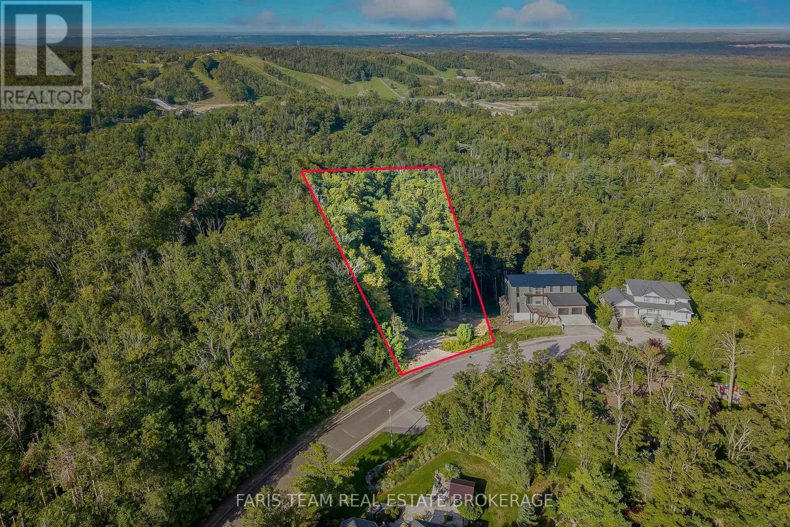 3 Valleycrest Drive, Oro-Medonte, ON, L0L 2L0
